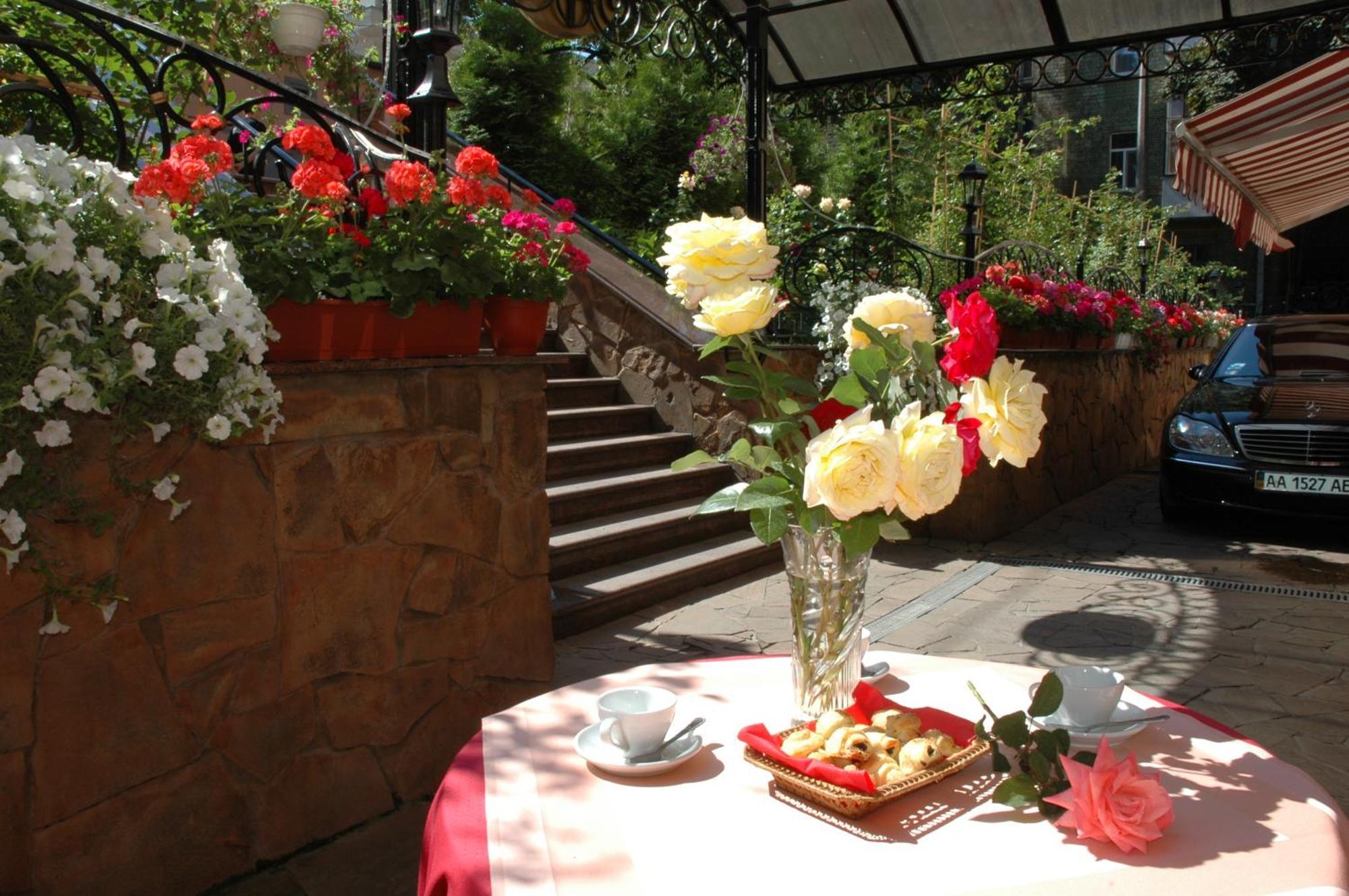 Gallery Hotel Gintama Apgrade Kiev Luaran gambar
